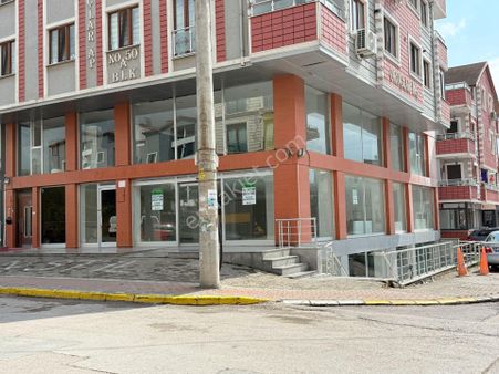 Körfez Atalar Mah.kiralık 3 Katlı 750m2 Dükkan İşyeri