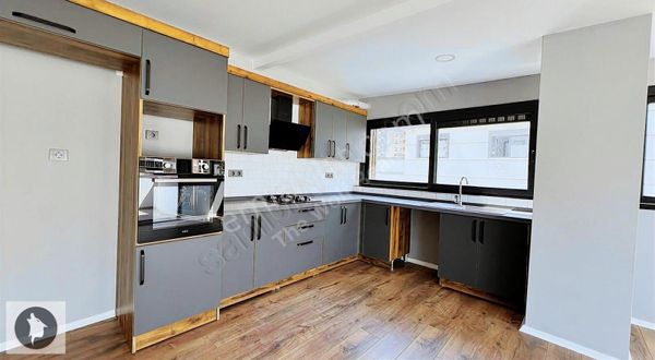 Karşıyakada Satılık 3+1 Daire Teraslı Zübeyde Hanım Mah