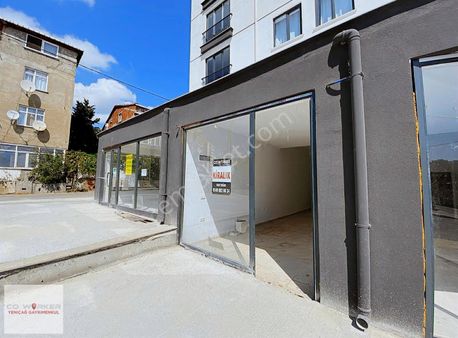 Ertuğrul Gazi Mahallesinde 55 M2 Kiralık Dükkan