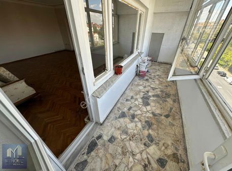 Muhittin Mahallesi Cadde Üstü Satılık 3+1