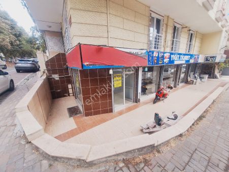 Avcılar Cihangirde Satılık Takasa Açık 220 M² Kiracılu Dükkan