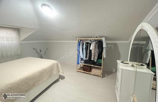 Blackstone'dan Metroya Yürüme Mesafesinde Geniş 5+1 Üst Dubleks