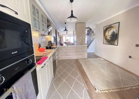 Tüzün'den Tece'de Denize Sıfır 3+1 Dubleks Lüks Satılık Villa