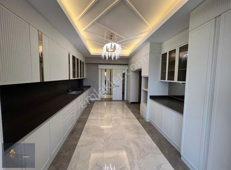 Yamaçtepe'nin En Zirve Konumun'da Şehir Ve Orman Manzaralı 4,5+1