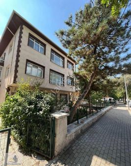 Yiğit & Yalçınkaya'dan Polatlı Caddesinde Üniversite Yakını 3+1 Katta Temiz Daire