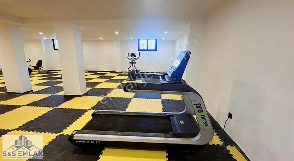 S&s Emlak'dan Sarımsaklı'da 2+1 Havuzlu Sitede Sıfır Daire