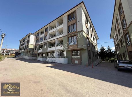 Konuralp Cadde Üstü Üni Yakını Satılık 2+1 Daire