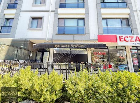 İşlek Cadde Üzeri 130m2 Hernevi Sektöre Uygun Dükkan & Mağaza