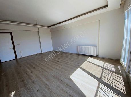 Plus Ara'dan Ayrancılar'da Havuzlu Sitede 3+1 Satılık Daire