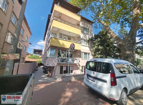 İznik Merkez Sur İçi M.kemal Paşa Mah.2+1 Satılık Daire & İşyeri