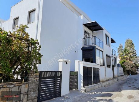 Bodrum Merkez Kat Mülkiyetli 2+1 Eşyalı Fırsat Daire