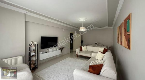 İlerin Gayrimenkul'den Yeni Mahalle'de Satılık 3+1 Daire