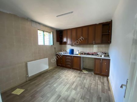 Amazon'dan Serintepe Civarı Müstakil 3+1 Kiralık Daire