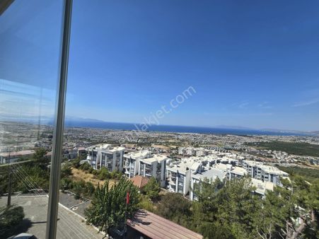 Kuşadası Güzelçamlı Da Satılık Eşyalı 3 Oda 1 Salon Denız Manzaralı Daıre