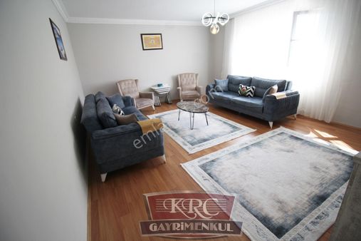 Krc'den Bahçelerüstü Mah.abdülhakhamit Cad.500 M.dubleks 4+1