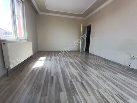 Bağlık Mahallesi Okullar Bölgesinde 2+1 Kiralik Daire