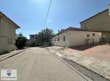 Derince Sırrıpaşada Satılık 284 M2 Konut Arsası