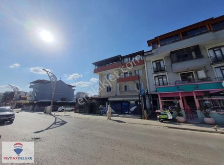 Yahyakaptan Kafeler Caddesinde Devren Kiralık Dükkan