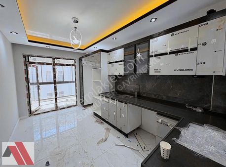 Sümbüller'den Gündüz Ökçün Yakını Ö.garajlı Ultra Lüx 3+1 Daire