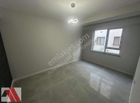 Sümbüller'den Aü İçem Kapı Yakını Z.ısıtma Asansörlü Geniş 2+0