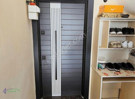 Acil Işıkkent Yakını Ümit Mah. Satılık Bakımlı 2+1 Daire