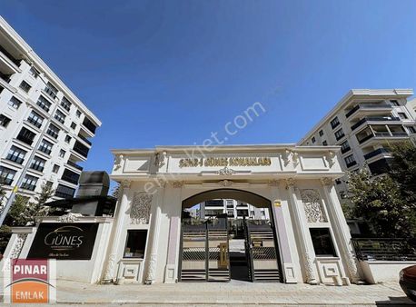 Pınar Emlak'tan Hatuniye Mahallesinde Satılık 4+1 Site İçi