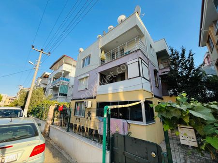 Altınoluk Merkezi Konum Da Önü Park 3 Daireli Bina Da Orta Kat 3+1 Masraflı Uygun Daire