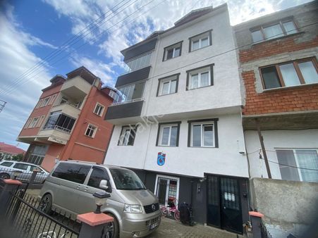 Akçaabat Kavaklıda Kiralik 3+1 Zemin Kat