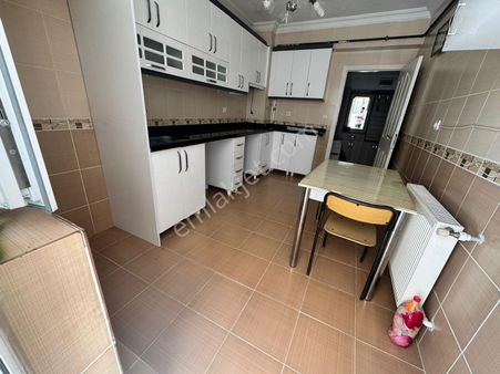 Yayla Mahallesi'nde Asansörlü Binada Fırsat Dairesi!