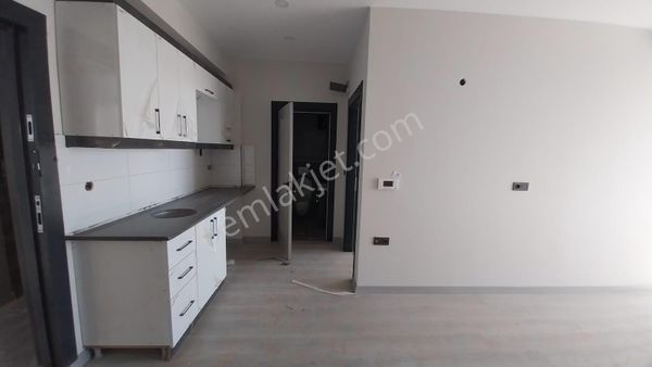 Ekşioğlu 'dan Tekirdağ Süleymanpaşa Atatürk Mah Büyükşehir Belediyesi Yanı 2+0 Satılık Daire