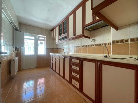 Sincan Atatürk Mh.'de 3+1 3.orta Katta Bağımsız Satılık Daire