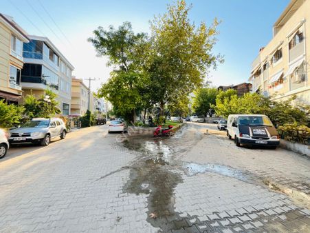 Altınoluk Merkezi Konum Da Önü Park 3 Daireli Bina Da Orta Kat Masraflı Uygun Daire