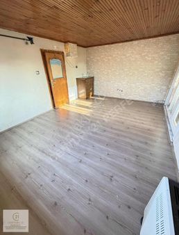 Küçükyalı Yüce Sokak 2+1 Kiralık Daire