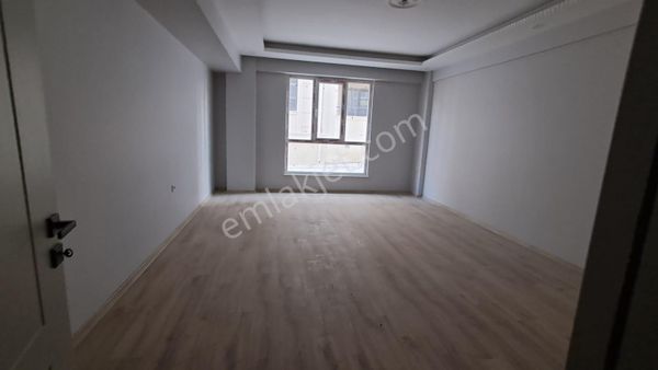 Ekşioğlu' Dan Tekirdağ Süleymanpaşa Çiflikönü Mah Satılık Daire 3+1