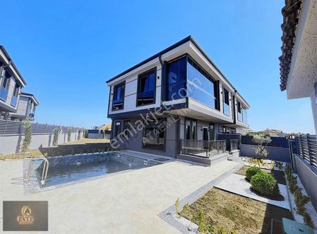 Havuzlu Müstakil 4+1 Ultra Lüks Dizayn Villa Sahibini Bekliyor.