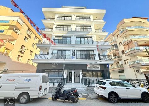 Şehrın Merkezınde-kapalı Otopark-yerden Isıtma-kombi-yeni-lüx 1+1 Fırsat Daire