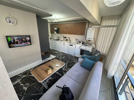 Esertepe'de Cadde Üzeri Full Yapılı Daire!