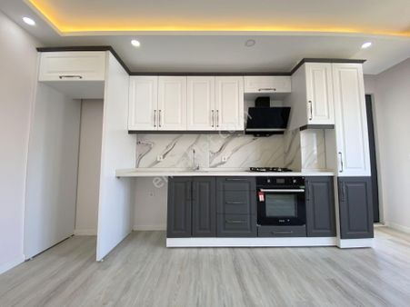 🔴🔴 Güç Gayrimenkul'den Akçay'da Devasa Geniş Balkon Ön Cephe Otoparklı Satılık 2+1 Daire
