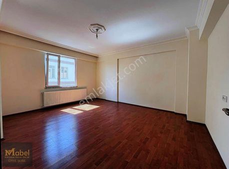 Mabel'den Meydana Yürüme Mesafesinde Fırsat Kiralık Daire