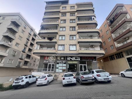 Murat Emlaktan Eski Avm Yanı Ara Kat Üç Cepheli 3+1 Dairemiz Satılıktır