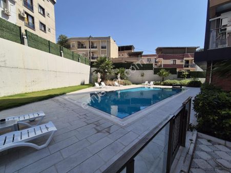 Kuruçeşme Mah. Havuzlu Site İçinde Full Eşyalı 1+1 Satılık Daire