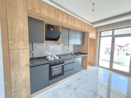 Ahmet Yesevi Caddesine Yakın Sıfır Lüx 2+1 Daire