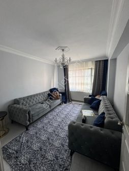 Bağcılar Mahmutbey Mah. 2+1 Ara Kat Daire – Karademir Gayrimenkul