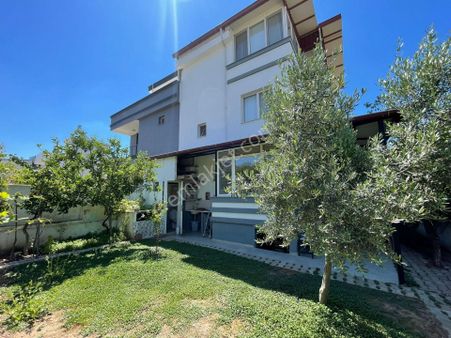 Rota Emlak'tan Doğanbey'de Tek Müstakil Satılık 3+1 Villa