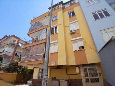 Yeni Mahallede Tramwaya Çok Yakın 2+1 Ara Katta Bakımlı Daire