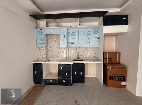 Nusratiye Mahallesi Emlak Konut Mevkii Yakını Havuzlu 2+1