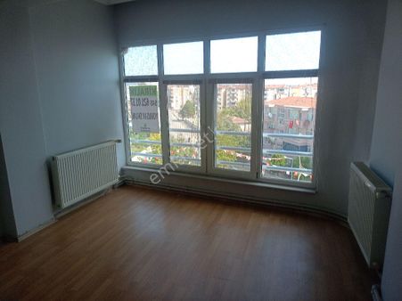 İstanbul İzmir Ortasında Susurlukta Asansörlü Dogalgazlı Market Hastane Saglık Ocağıpark Yakın.