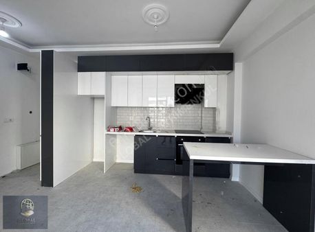 Nusratiye Mh. Emlak Konut Mevki Yakını Havuzlu 1+1