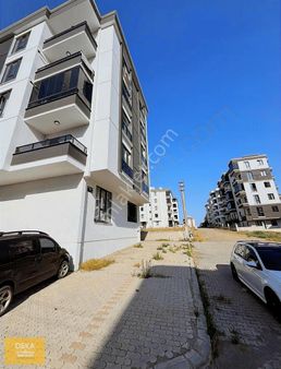 Deka Gayrimenkul'den Merkezi Konumda Geniş 1+1 Fırsat Daire