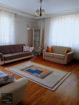 Aliağa Kazım Dirik Mahallesi Merkezde Eşyalı 3+1 Kiralık Daire